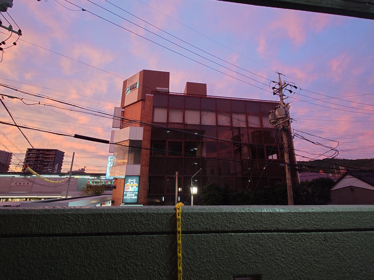 anna3330h's tweet photo. いい空色 https://t.co/F6oTjJr94p