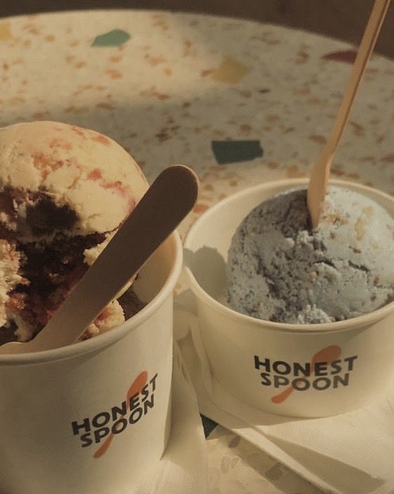 oflilyane's tweet photo. ᅠ
𖡡 𝙃𝙤𝙣𝙚𝙨𝙩 𝙎𝙥𝙤𝙤𝙣, 𝙅𝙖𝙠𝙖𝙧𝙩𝙖 𝙎𝙚𝙡𝙖𝙩𝙖𝙣.

Dump; hangout and sweet treats with my little Banyu and pretty aunty —Irish. Gaya banget ini anak mami pakai sunglass mentang-mentang ada ciwik cantik, tebar pesona 🤭 ୧ ‧₊˚🍨  ೀ⊹˚.
ᅠ https://t.co/aQbFTFl5Lw