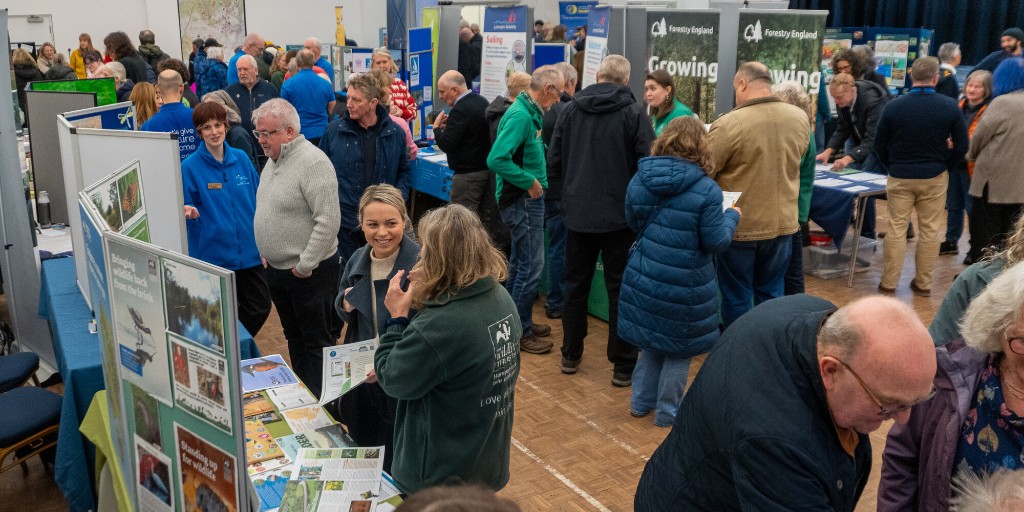 NewForestNPA's tweet photo. Volunteers are vital part of Team New Forest, helping care for the National Park’s important nature, communities, and heritage. 

They support the New Forest NPA and partners – including Hampshire County Council, Forestry England, the Countryside Education Trust, Flourish in Nature, and many many more – working together so the Forest thrives for wildlife and people.

From restoring heathland and SSSIs (Sites of Special Scientific Interest) to improving access in green spaces by repairing footpaths and managing vegetation, planting trees and hedges to supporting events like the Awakening festival, there’s an array of ways to get involved.

🔗 Follow the link below to discover volunteering in the New Forest:

https://t.co/LlfmYtID4H

New Routes to Nature – the initiative supporting volunteering in the New Forest – has been made possible with The National Lottery Heritage Fund, thanks to National Lottery players.

#BigVolunteerWeekend