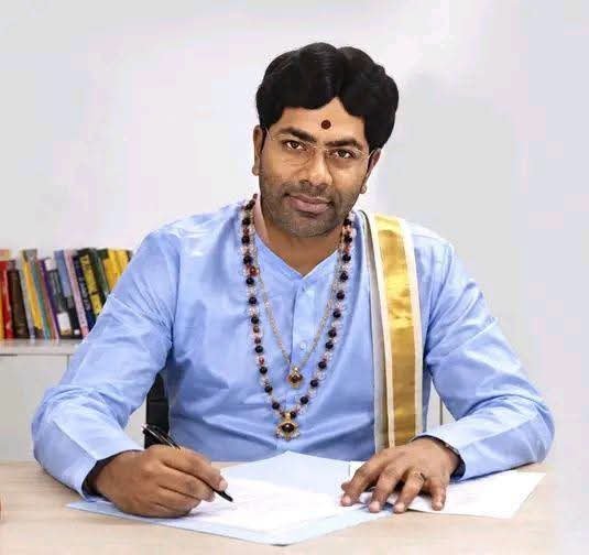 ItsRahman_M's tweet photo. வாக்குக்கு காசு குடுக்க மாட்டோம்.

~ நெடுஞ்சாலை மண்டையன்.

ஆமா ஓட்டுக்கு காசு குடுக்க மாட்டான்.. Distribution இன்னும் பழகல.. ஆனா, முடிஞ்சதும், எவன் ஜெயிக்கிறானோ அவனை காசு குடுத்து வாங்கிடுவான்.. One &amp; One dealing easy -ல்ல 🤣🤣🤣 https://t.co/cumJoZy841
