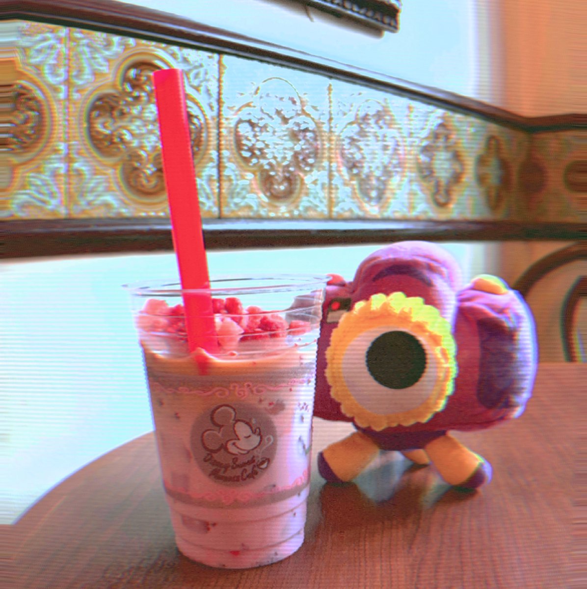 lounokoto's tweet photo. スナッピーとの旅2026夏 in TDL📸💜

あっという間に過ぎ去った夏。でもすごく楽しかった~🌻思い出に残るかけがえのない夏だったと胸を張って言える！

そしてこの夏に、トイ・ストーリー5を観てスナッピーに出会えたこと、忘れない（ ;  ; ）💌 https://t.co/Ja5vSzdVFE