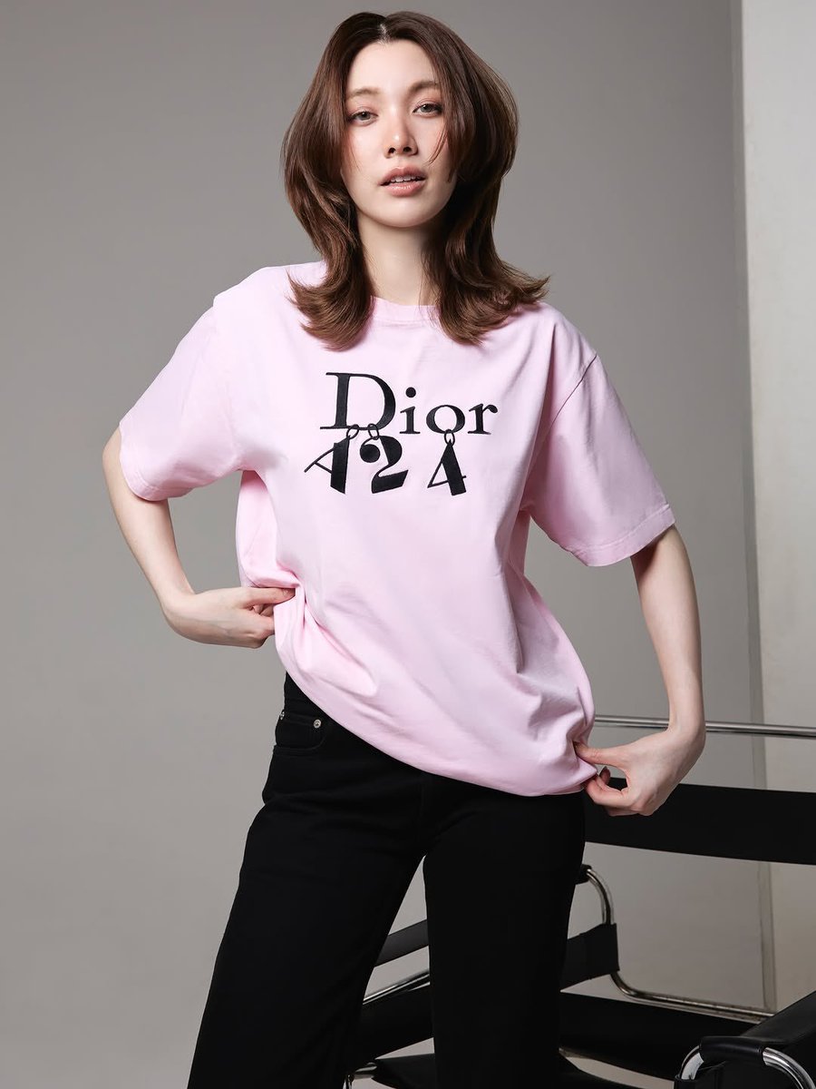 globitojkr's tweet photo. @Dior Ouh princesas Dior

#DiorA24 #LingOrm
#Linglingkwong‌ #OrmKornnaphat‌ https://t.co/qvf1tfEaFR