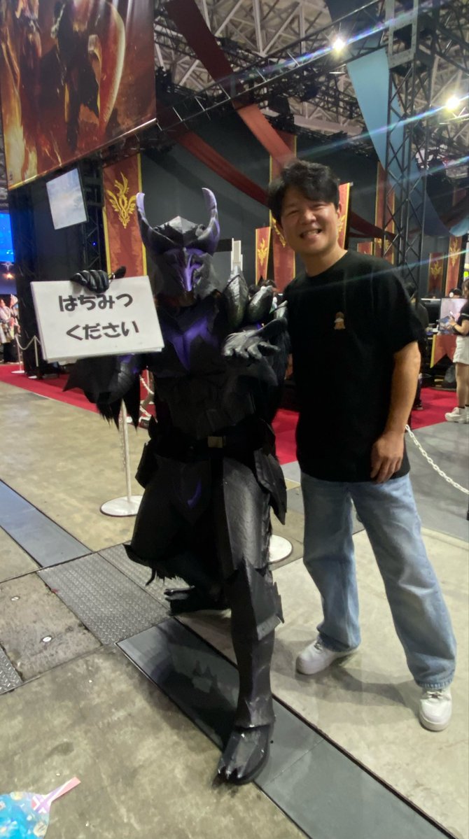 HATIMITUcos's tweet photo. ゲームショウ撤退しました！
本当に夢のような時間でした😭

辻元さんに褒めていただけたのと、ゆうたネタで笑って頂けたのが何よりも嬉しかったです！！！ https://t.co/JFeAh93HXS