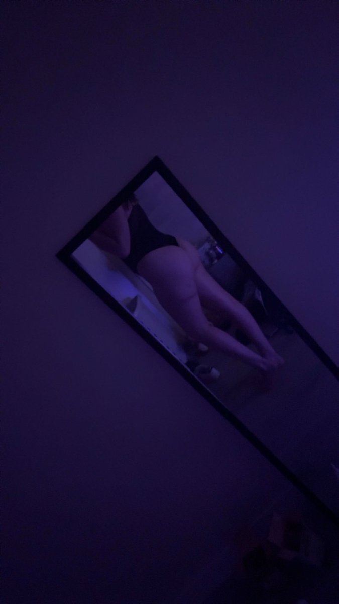 o0ka9la's tweet photo. Hey I’m active #horny #buyingcontent #nsfwtwt https://t.co/7fBelXA4A5