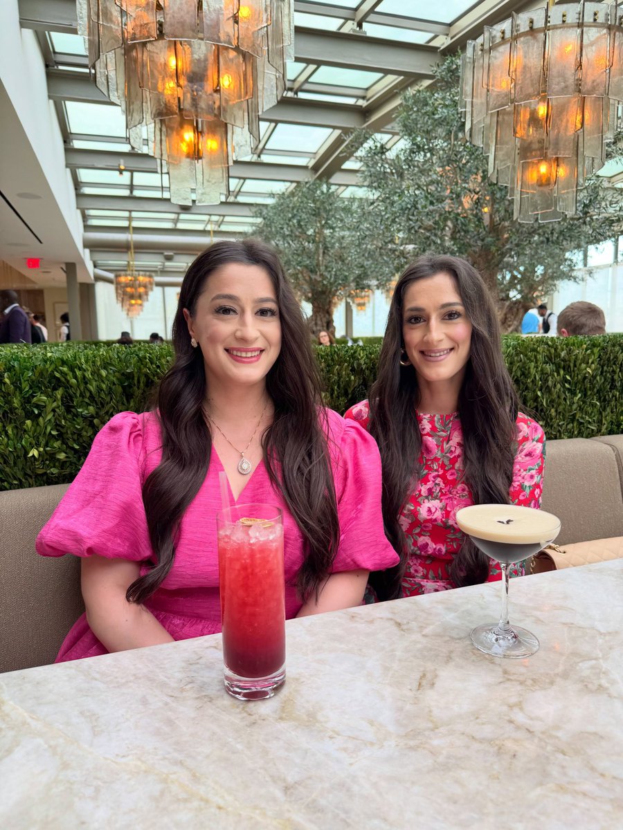 JeremySantaAna's tweet photo. So pretty for Michelle and Nicole and they're the best 😍🥰❤️ https://t.co/i7NdBjeeEG