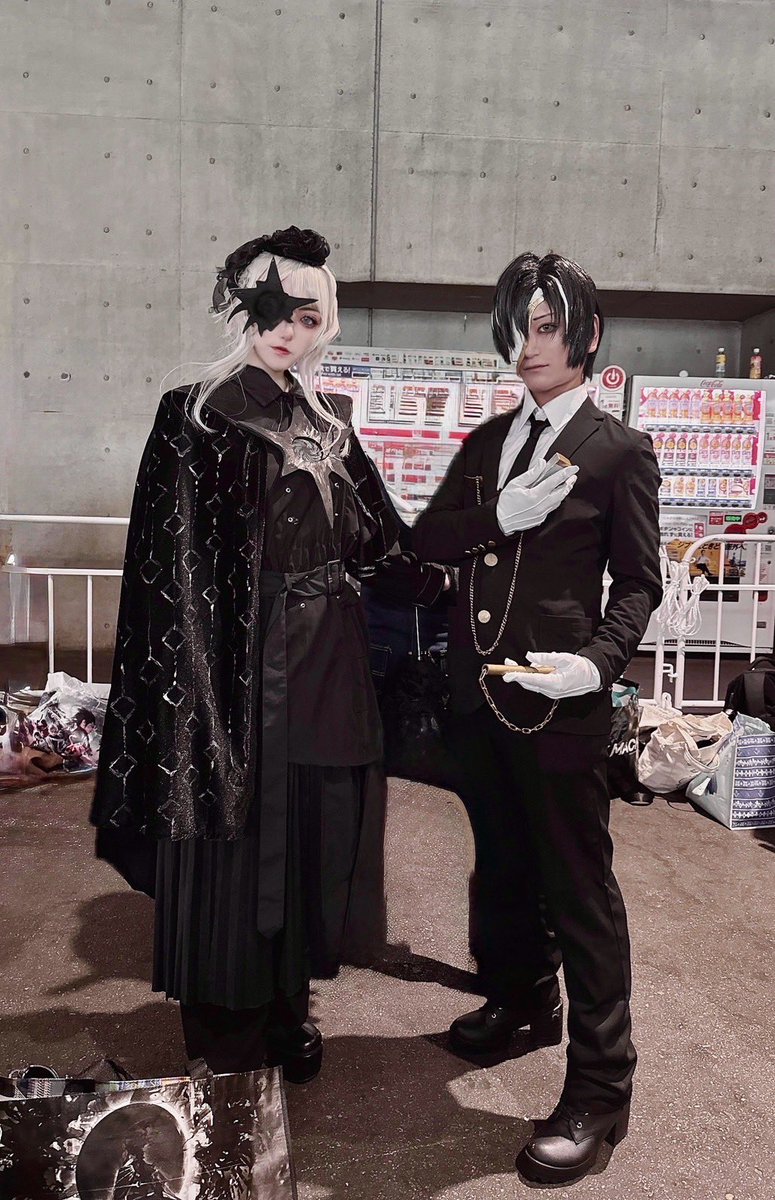magarizaki's tweet photo. Cosplay
穴ファウストと人差し指イサン
並ぶとなんか未亡人感がすごいね
TGSお疲れ様でした！
#LimbusCompany
#TGS2026
#東京ゲームショー2026 https://t.co/idyWfeatB6