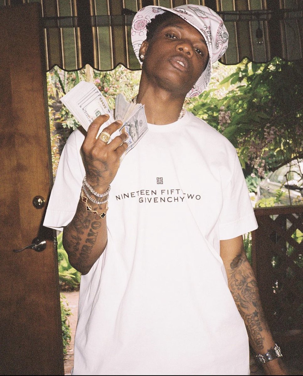 felix23619's tweet photo. 🚨 Best Selling Afrobeats Artists Worldwide (by numbers of certified units) 🌎 

1️⃣ Wizkid — 46.3M 
2️⃣ Burna Boy — 37.1M 
3️⃣ Tems — 28.2M 
4️⃣ Rema — 18.4M 
5️⃣ Asake — 14.5M
6️⃣ Tyla — 13.3M  
7️⃣ Ckay — 12.6M 
8️⃣ Davido — 11.2M
9️⃣ Seyi Vibez — 11.1M  
🔟 Omah Lay — 8.4M 

NB: Turntable 🇳🇬 sales included.