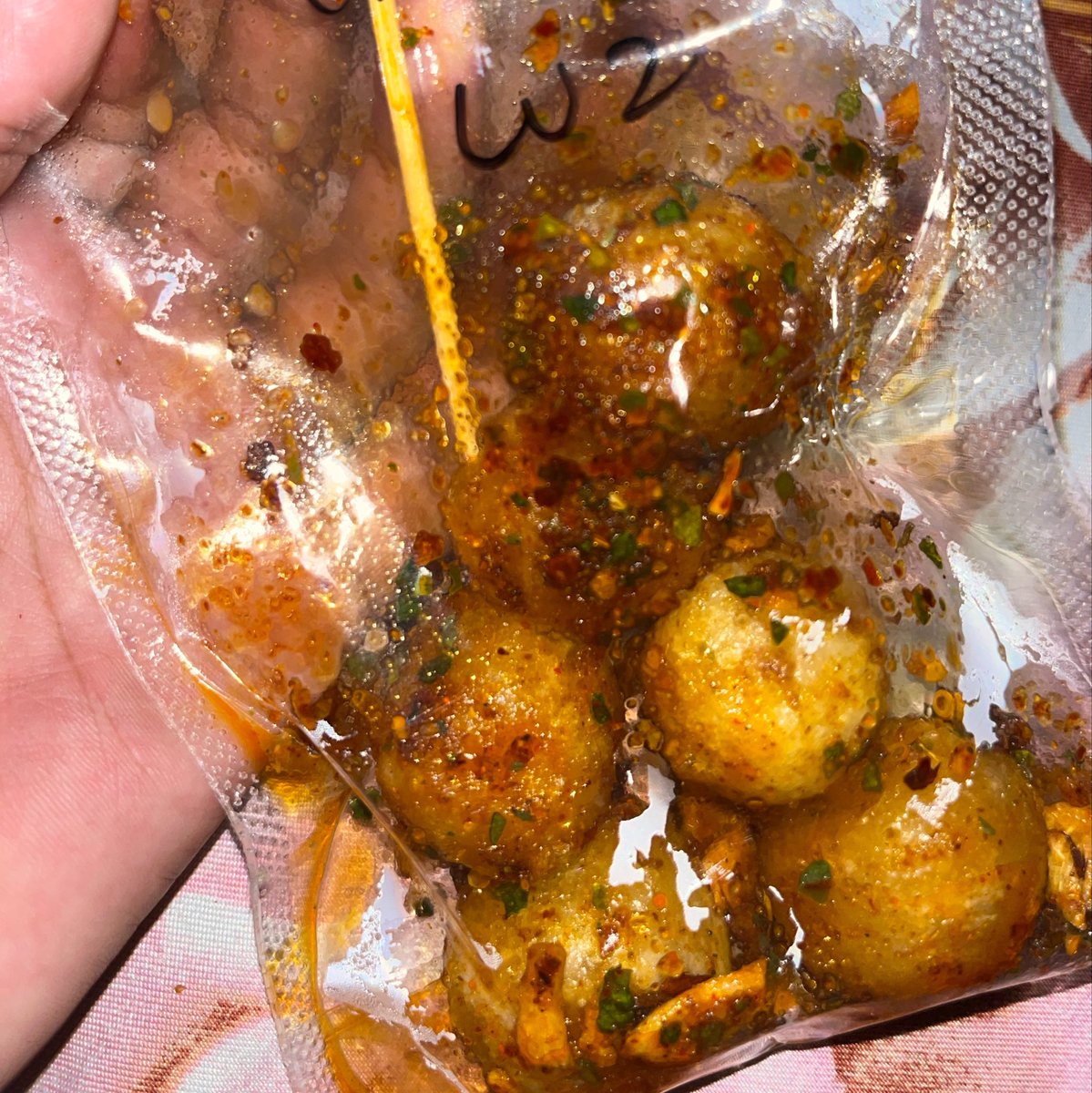 bogorbiruu's tweet photo. bli syimol bosyot abang nya say sorry karna lama, yg beli buanyak.. mana dia sendirian woii.. kata gwa bang nunggu ampe lebaran monyet pun gw gpp https://t.co/oiDCoK1X5R