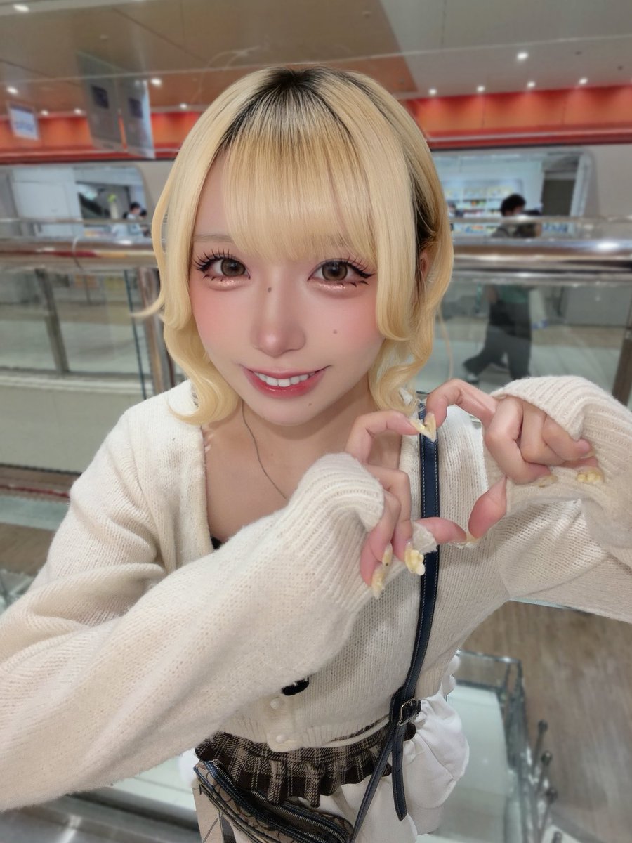 sumino_noreco's tweet photo. ⬇️メイドカフェでお給仕したことあります♥ https://t.co/DMjjzsoLe9