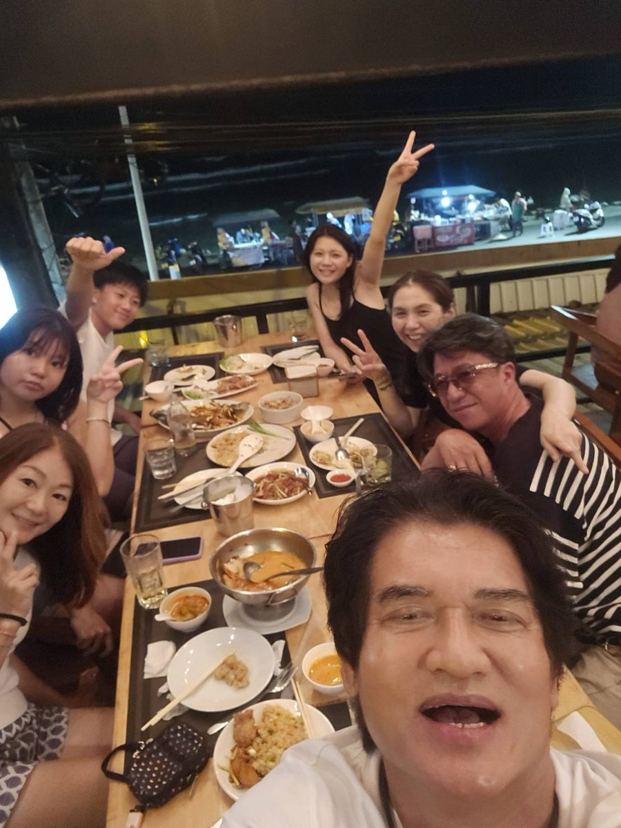 PhuketHappyTour's tweet photo. サンセットが見えるレストラン　ソムタムヤムパオ＠カリムビーチ　久し振りに行ったらメニューがアップデートされていました！食事の写真を撮り忘れてしまいましたが、とっても素敵な時間を過ごせました💕 https://t.co/Wxj1hD5d5z