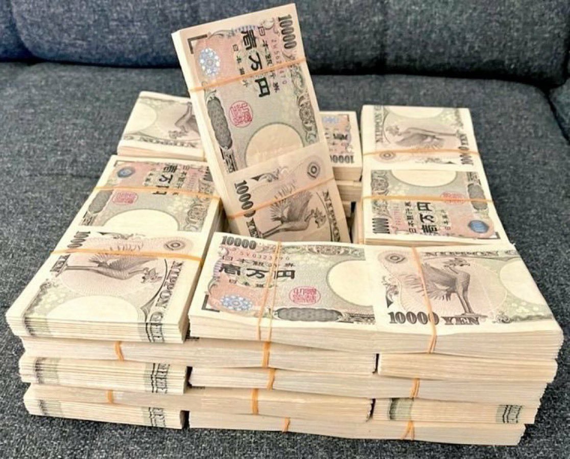Danieljenksi's tweet photo. もし今日、600万円もらえたら何に使う？🤔💴

① 借金を返す
② 投資する
③ 人生をもっと良くするために使う https://t.co/WacPY8FHFr