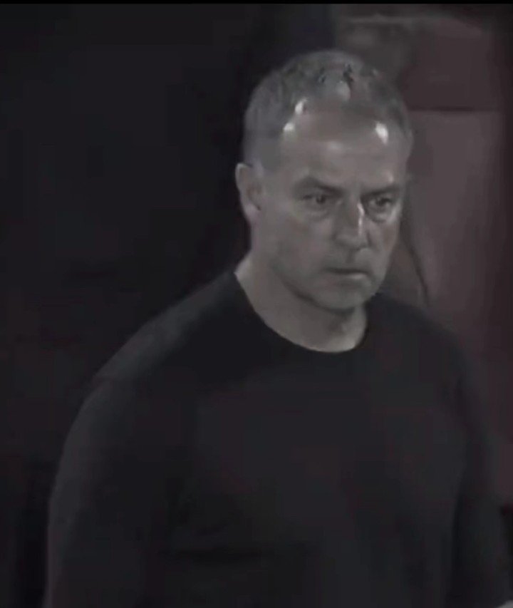 ighodaro886's tweet photo. @FabrizioRomano Hansi flick reaction while we where winning 3-1 . This Man means business 🥶. https://t.co/uqjMjvARLL