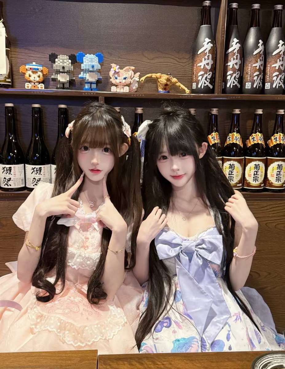 KellyeBarbnprb's tweet photo. 有人想锐评一下我和闺蜜的福嘛 🥹   

不要🚪赶紧看，我要删了… https://t.co/SZyfQPdGWP