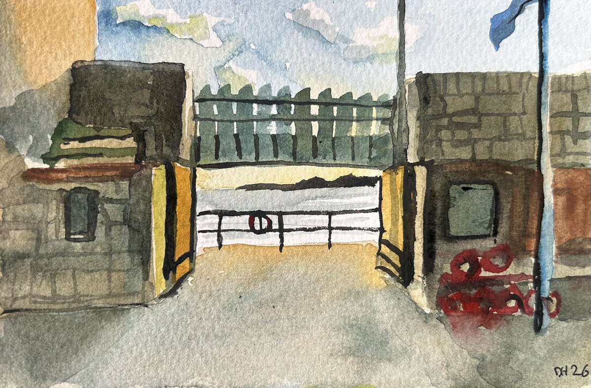 darrenhayman's tweet photo. Sea view, viewed from the Square Tower, Portsmouth Old Town. Postcard Painting. watercolour. https://t.co/qw6RM51VFt
