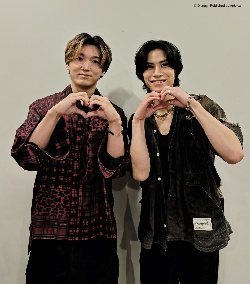 twst_jp's tweet photo. 【京都国際マンガ・アニメフェア2026】
本日は #ツイステ京まふ2026 ステージをご観覧＆ご視聴頂き、ありがとうございました！
お写真は、#山下誠一郎 さん #二葉要 さん です。

#ツイステ #ディズニー https://t.co/d6iNjgsoIJ