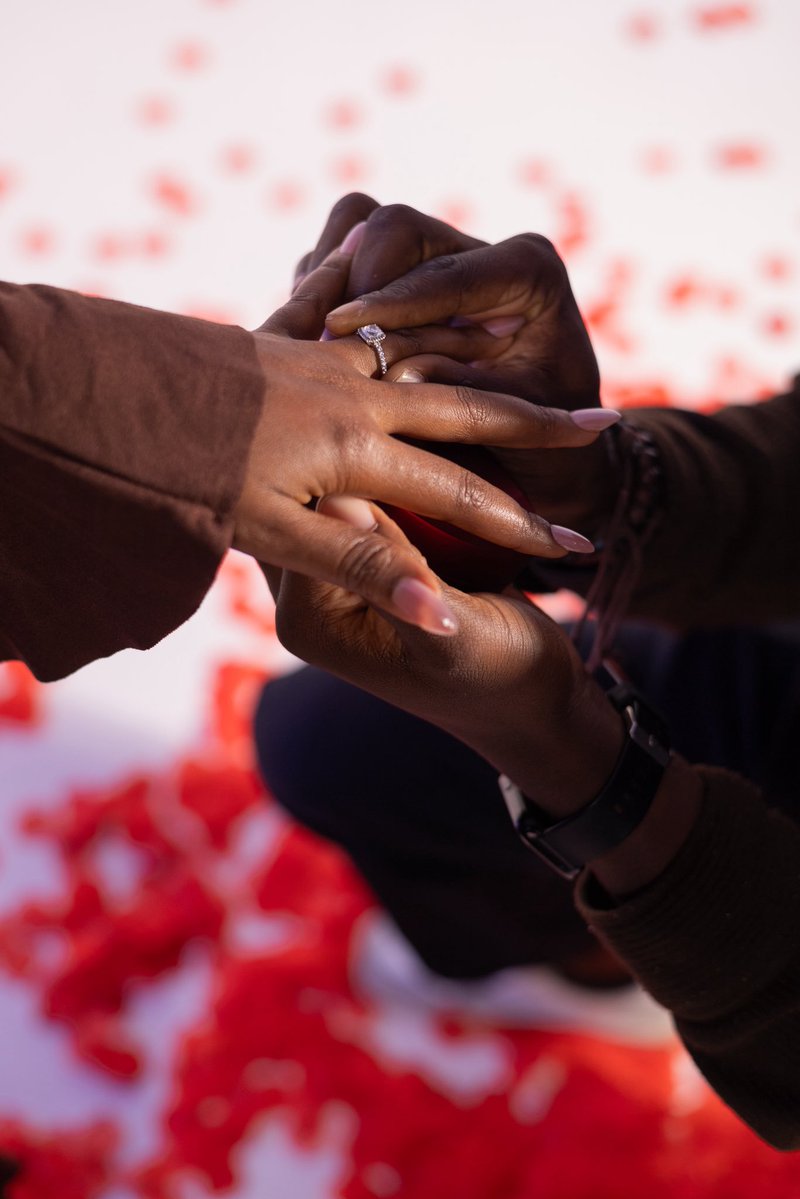 Kelv_kline's tweet photo. Got Engaged to the Love of my life ๐โค๏ธ๐โค๏ธ #Ogoni #opobo #Astana #photoArtStudio https://t.co/QJdrUaCzWq