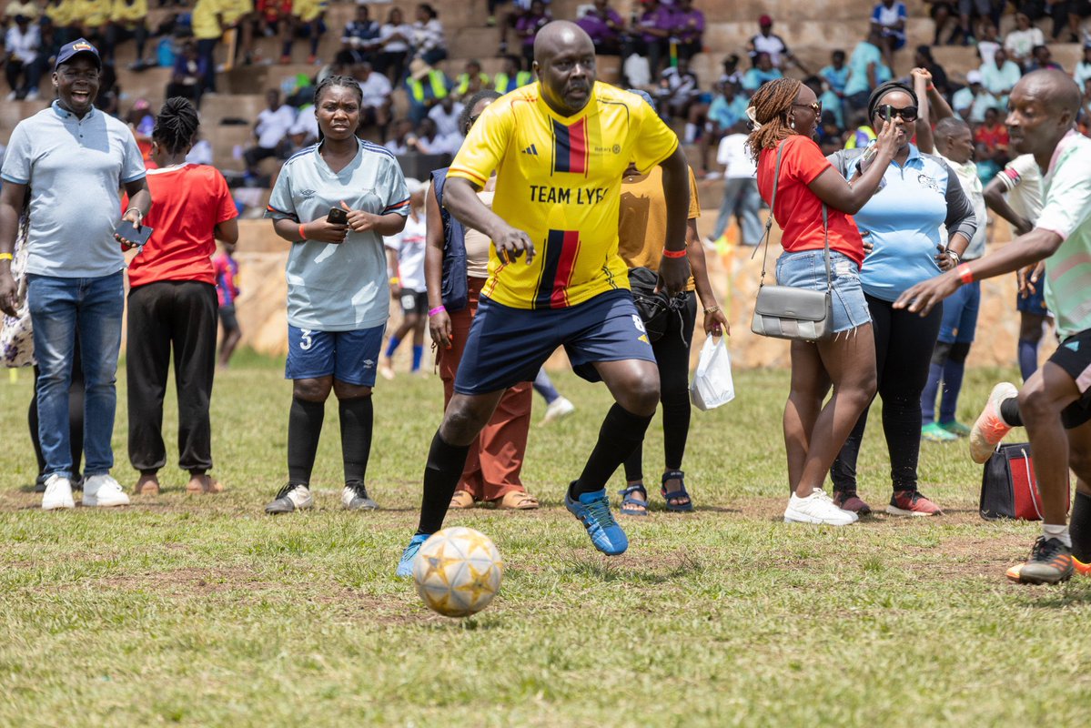 SolomeNakaweesi's tweet photo. What a thrilling 5-A-Side Football Tournament it was! @RotaryKiwatule  thanks 🙏🏽 

Well my team lost but we gained more being there. Congratulations all teams and @ROTARYMAPEERA for having scooped your win! 🏆 

@RCBuwaate 
@rcaction101 
@dgrotaryd9213 
@KayoChris https://t.co/92L6LImw9D