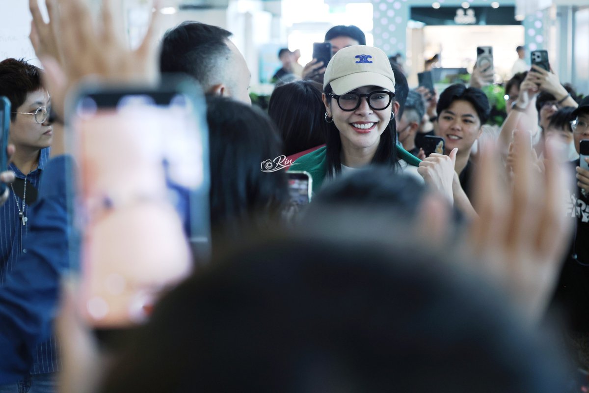 Rin910102's tweet photo. 2026.09.20🛫

@malisorn00 @atomprys

FAYEATOM KAOHSIUNG FANMEET
#FayeAtomFMinKaohsiung
#FayePeraya #AtomPariya #FayeAtom https://t.co/puWs6FJ4oy