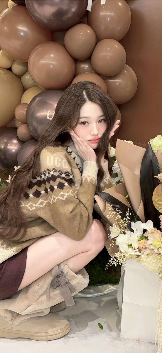 jang_vicky7's tweet photo. 員瑛和ugg
#WONYOUNG #JANGWONYOUNG   #ugg #IVE #장원영 #원영  #ウォニョン #張員瑛 #張元英 #张员瑛 #张元英 https://t.co/5JQnbL1Gn2