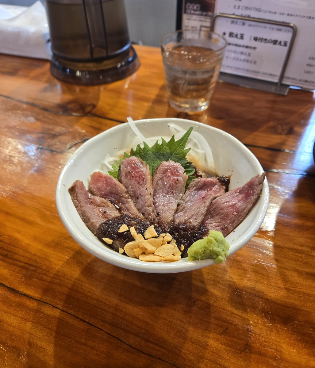 bver_v36's tweet photo. 台風で予定流れて悔しいからずっと行きたかった松利屋さんへ行ってきた
ラーメンは器が深くてしっかり量もあって美味しかった！
チャーシューが甘くて美味しい
限定の和牛たたき丼も美味しくてお腹いっぱい
桐生行く時はまた行きたい https://t.co/iI0YJE8OHU