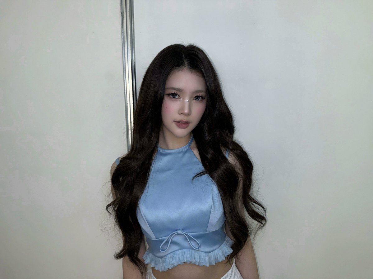 H2H_INA's tweet photo. 260920 #A_NA weverse post

Inazuma Fest sangat menyenangkan, dan aku merasa sangat terhormat bisa tampil/berpartisipasi bersama kalian! Semoga lain kali kami juga bisa diundang lagi! 🙏🩵

#Hearts2Hearts #하츠투하츠 #H2H
@Hearts2Hearts https://t.co/QSMq8lT5i9