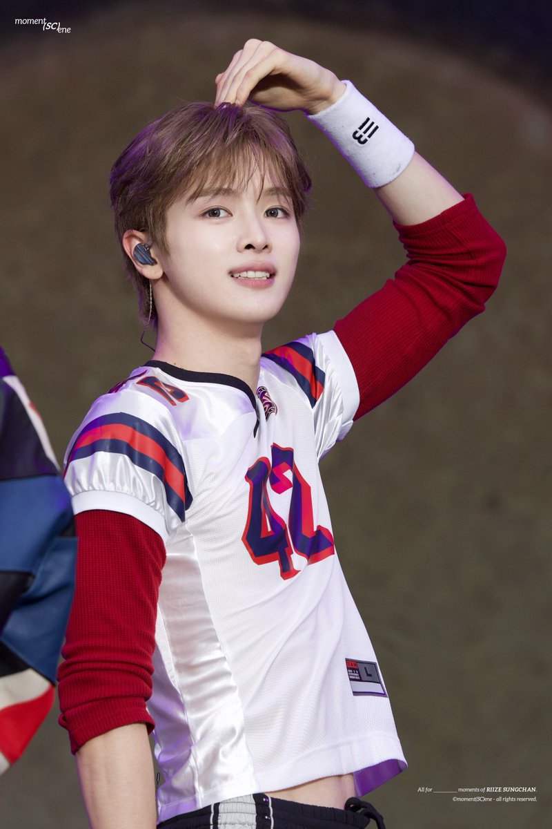 momentscene913's tweet photo. 260920 INAZUMA ROCK FES

#성찬 #SUNGCHAN #ソンチャン #RIIZE #라이즈 #郑成灿 #鄭成燦 https://t.co/prNOOcQ8ZK