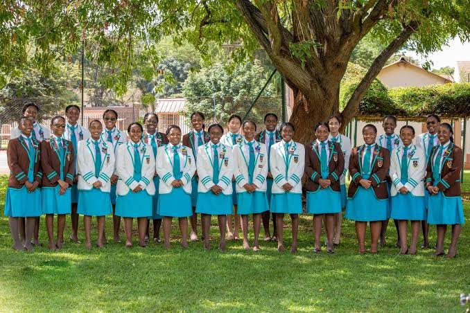 CurateZimbabwe's tweet photo. Arundel School, Harare, Zimbabwe 🇿🇼 https://t.co/x51n0IIWK9