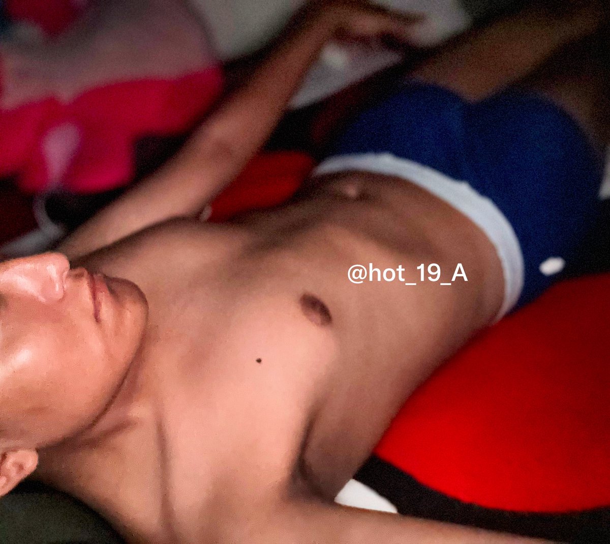 hot_19_A's tweet photo. @TwinksEdoMex 
 🍆 🍑🔥 https://t.co/zTDVXjkOM6