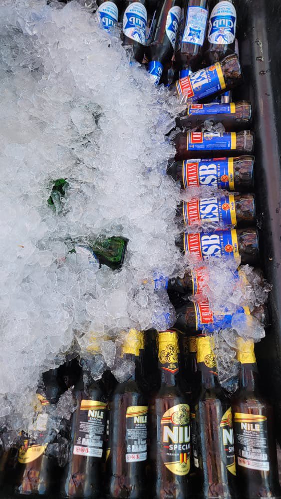ARoger_45's tweet photo. The drinks are ice cold, You can already tell how the day is going to go, Ice. Nile. Club. Rwenzori water. All chilled.

We came prepared.
Come find us at Kakyeka.
#NBLMCCSeason2026 
#MCC8thOutingKakyekaStadium https://t.co/7nTHMEHCp9