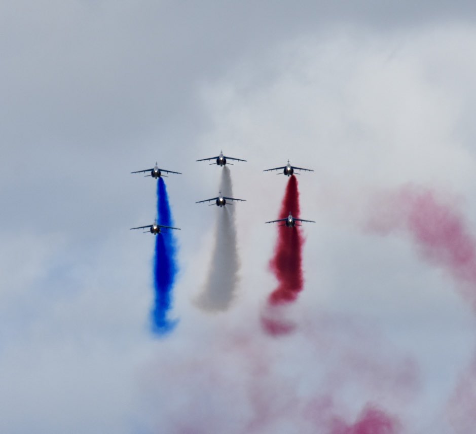 laf2_laf's tweet photo. BREIZH AIRSHOW 2026
🇫🇷🫶🇫🇷
#morlaix 
#bretagne 
#airshow 
#PatrouilledeFrance
#avions
#labretagnecavousgagne 
#fly 
#french 
@PAFofficiel 
@Armee_de_lair https://t.co/Q9y1aLwRGq
