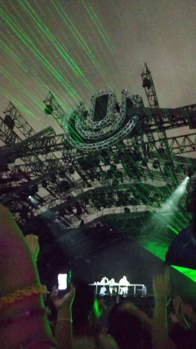 pandahal's tweet photo. ウルトラジャパン
1日目のみ参戦"(ﾉ*>∀<)ﾉ
初参戦の子達と楽しく踊れてサイコーだった！楽しかったから、来年も行きたい！って思ってくれてたらいいな〜 https://t.co/PPBXlMfKai