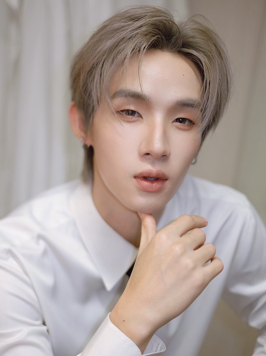 NutHongFamilyTH's tweet photo. takecare_yourface_IG update 
20/9/2026

#LYKNDuskAndDawnxOsaka
#nnutdan #hongshihoshi 

🔗 https://t.co/2jfXrQumMd https://t.co/D3OmcALpgp