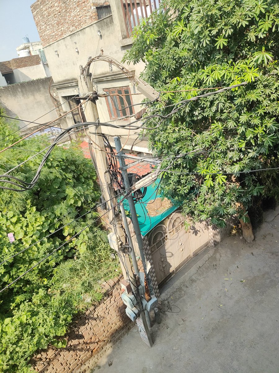 niladuhan's tweet photo. @hryhelpdesk @mduhbvn @NayabSainiBJP @cmohry @DC_Rohtak Contact no 8750570100 https://t.co/n90FNuUysk