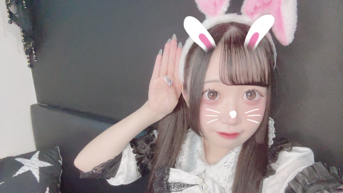 uruq_xoxo's tweet photo. 今日は18時~23時まで❕お月見イベントやってるよ🐰🌙♥#コンカフェ #歌舞伎町コンカフェ https://t.co/ge2HKZlMLs