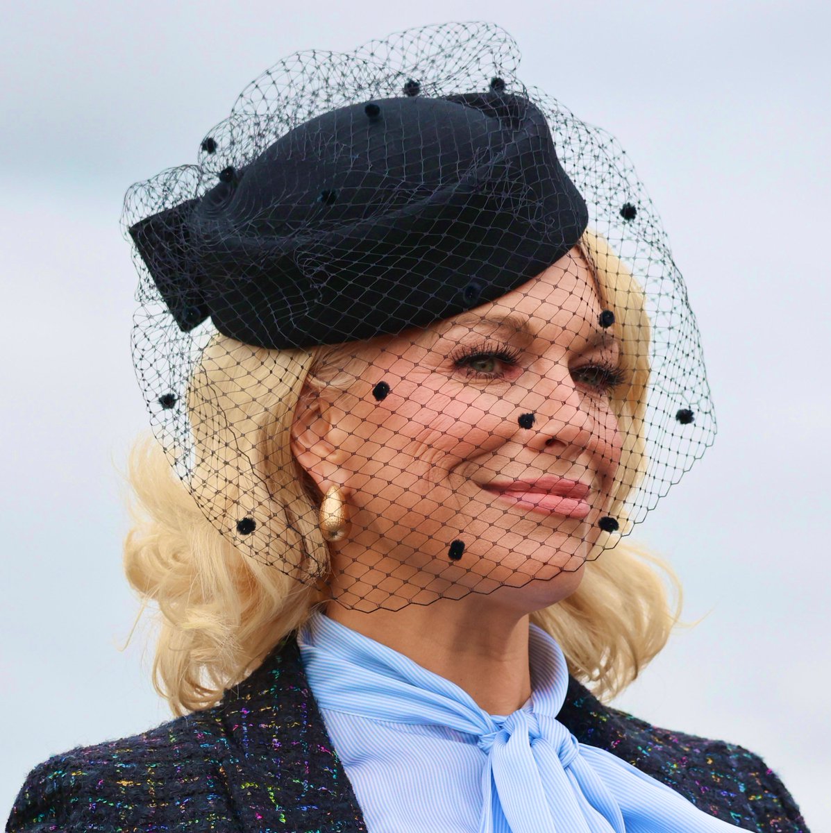 ofwaddingham's tweet photo. 📷 | hannah waddingham at goodwood revival day 2 https://t.co/mf37vR871l