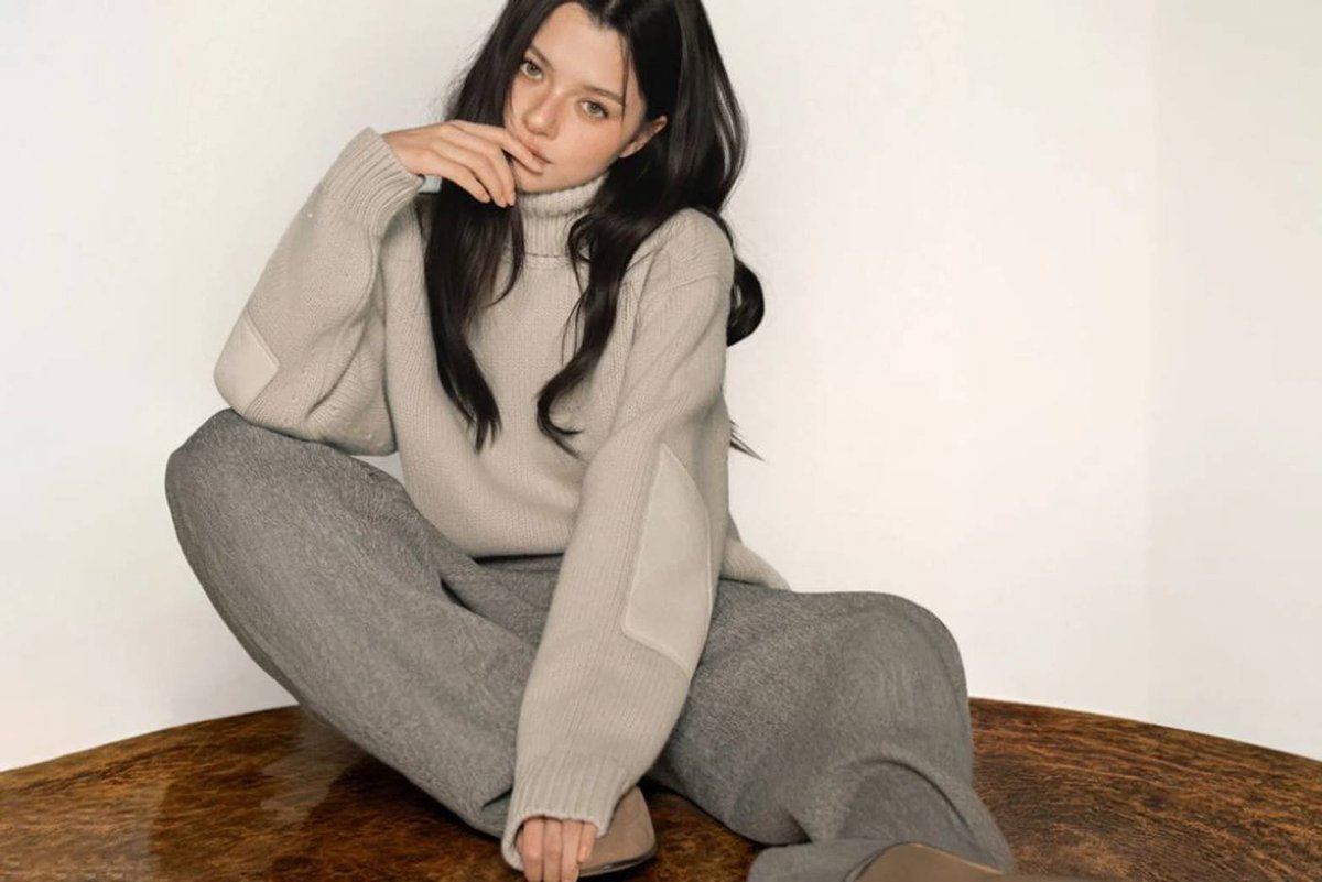 realessence's tweet photo. It's no coincidence the word "hot" rhymes with "Tod's".

#TodsxBecky 
#Tods
#beckysangels https://t.co/skPXDf4k9h
