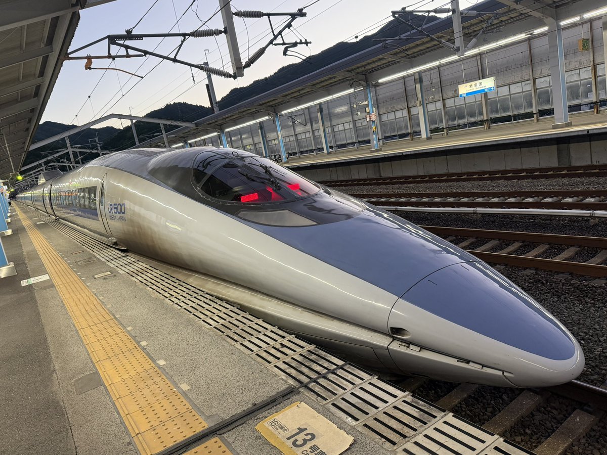 keta86dan's tweet photo. 500系
今なら人も居ないから撮り放題

撮りに114514 https://t.co/ZFlNF6Y5PE