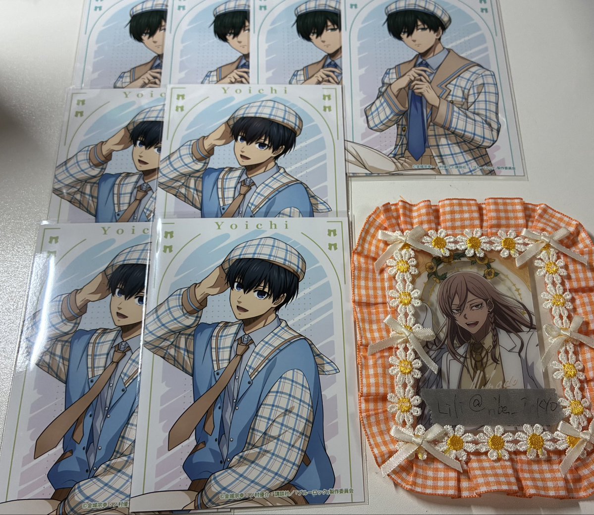 ribe_TOKYO's tweet photo. 【交換、譲渡】
ブルーロック　ブルロ　チェックセーラー　ブロマイド

譲　潔　凛　冴　御影

求　同異種凪or定���➕送料

譲渡はまとめての方優先。

交換譲渡に優劣なし。 https://t.co/lWjqozKiSL