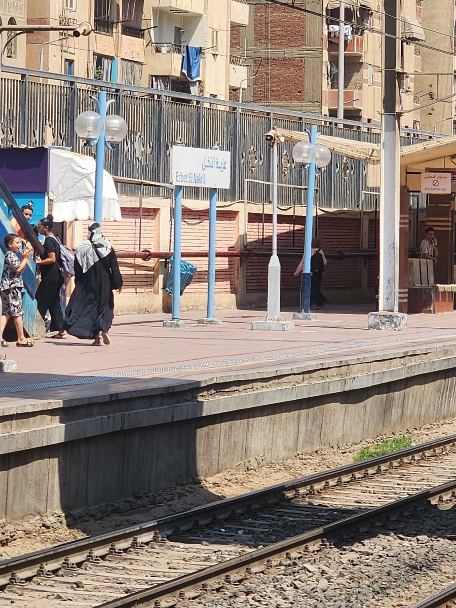 Roshdey18's tweet photo. الخط الاول دا أسوأ تجربة ممكن حد يعيشها ف القاهرة تحس انك ف فيلم امريكي من السبعينات
الجامعة موديانا حدود الكوكب تقريبا https://t.co/ksHu00ILR7