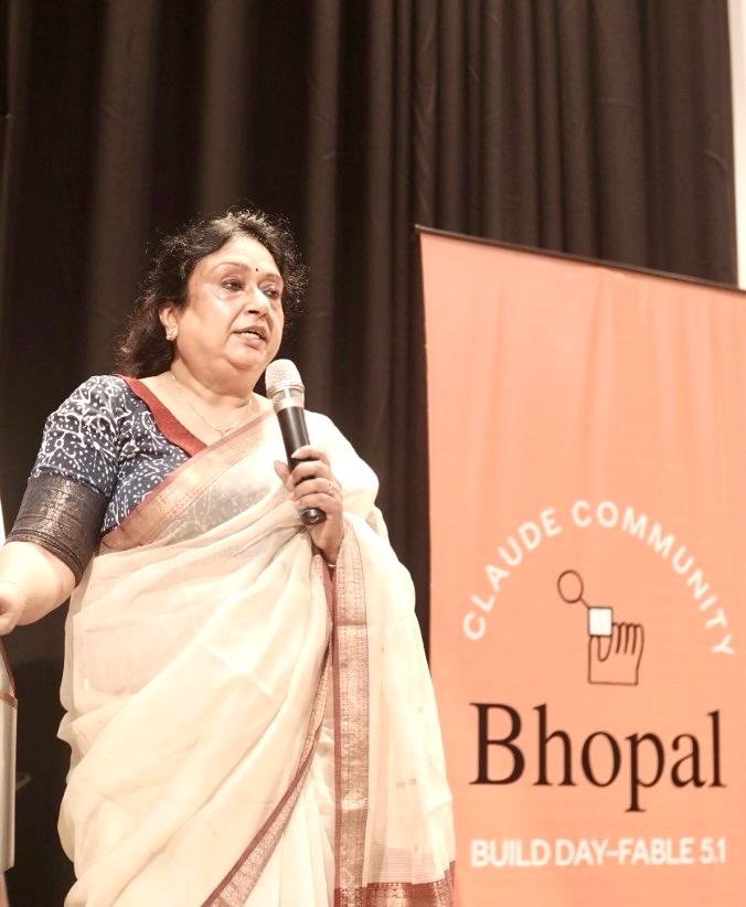 MPSeDC_DST's tweet photo. Awantika Varma, Officer-in-Charge, MPSeDC, spoke about the State’s efforts to create a stronger ecosystem for technology, innovation and entrepreneurship at Claude Code Build Day – Bhopal | Fable 5.1.

#ClaudeBuildDay #Bhopal #Fable51 #AI #Innovation #BuildWithAI #DigitalSkills https://t.co/cdC2RS6va9