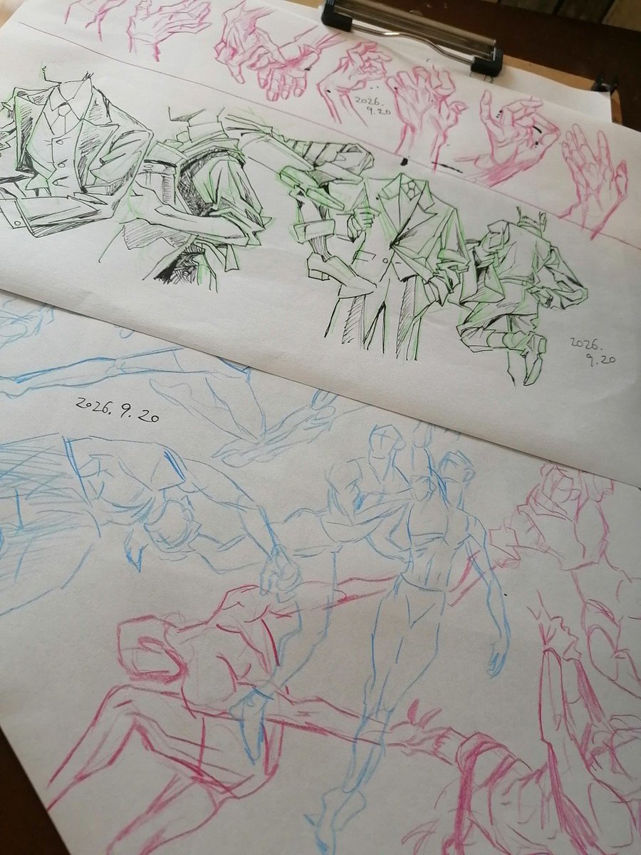 JozeOsaka's tweet photo. クロッキー&amp;ポーズ模写 https://t.co/Omctnhje12