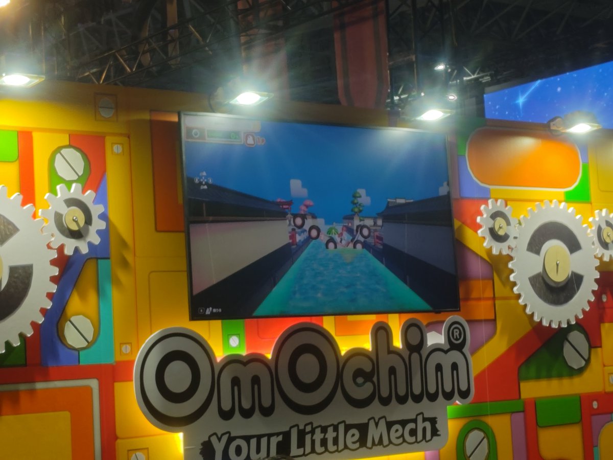 EkunamisManuke's tweet photo. #TGS2026 
#omochim
個人的なお気には
Omochim
これ知れただけでも今年来てよかった。

モノや乗り物を組み合わせて自由にアソビを創るゲーム。

同じような内容のゲームは他にもあれど、こちらは操作感や創りと遊びのバランスが特にちょうどよく感じた。

switchに出てほしいなあ。延々と触ってたい。 https://t.co/zH5kkfmGfy