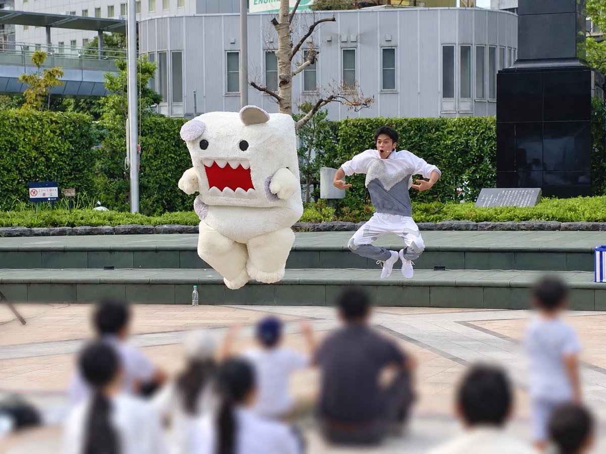 yoheiyuuki's tweet photo. NHK ONEどーもくんがいくin岐阜
ご来場頂いた皆様ありがとうございました！
暑い中みんなと共有できた時間は僕の宝物になりました。ぼよよん行進曲のNHK ONEどーもくん、めっちゃ飛んでる！笑

#NHK #どーもくん　#NHK岐阜 #ゆうきようへい https://t.co/aX44MQqZPF