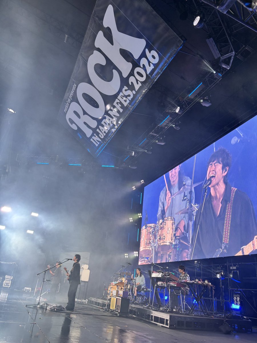 remioromen_oa's tweet photo. ROCK IN JAPAN FES. 2026、
雨の中、たくさんの人に集まって頂き、
ありがとうございました！

-SETLIST-
1. 粉雪
2. 雨上がり
3. 南風
4. さあはじめよう
5. スタンドバイミー
6. 3月9日

🎧https://t.co/c9Gsmhf7P9

来年ツアーでお会いしましょう！

「レミオロメン Re Dialouge Tour 2027」
🎫https://t.co/rgMhBKKcIR

#レミオロメン
#RIJF2026 #ロッキン