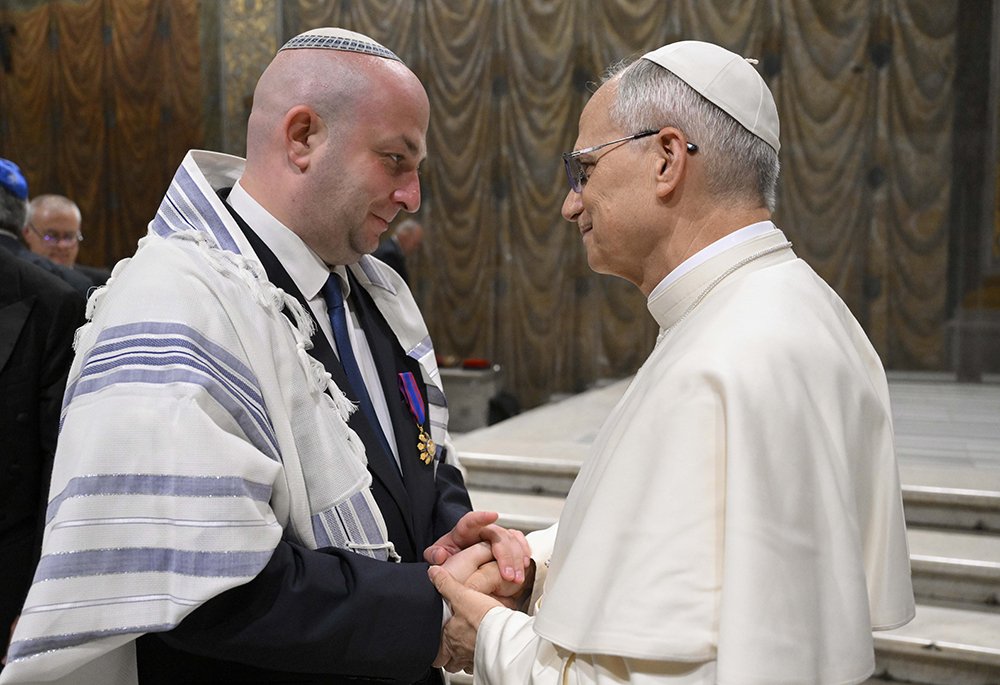 RealBroNat's tweet photo. The antichrist will be a jew: 'We will destroy peter without shedding an ounce of blood." https://t.co/Y3eBTyHpnx