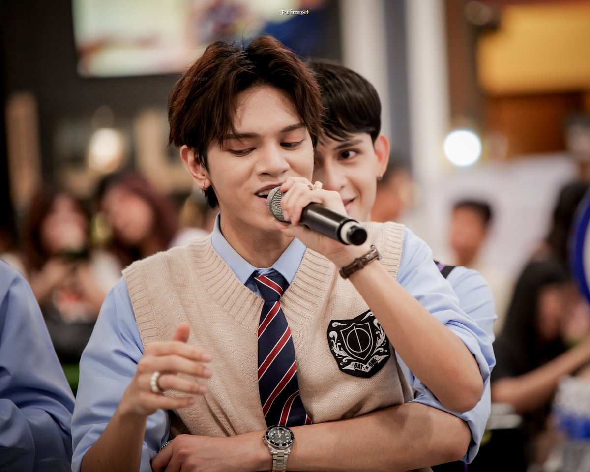 primusplus's tweet photo. 260919 📸 DAY ONE ELEVEN &amp; MARK
FIND THEIR STORIES: PRE-DEBUT
BUSKING SERIES
📍 SM CITY MANILA

Kunwari hindi tayo kinikilig ano po 🥲🩷

DAYONE SM MANILA STORIES
#DAYONEFindTheirStories

#DAYONE_Eleven #DAYONE_Mark 
#DAYONEOfficial @DAYONEOfficial_ https://t.co/Nfz5WdziAq