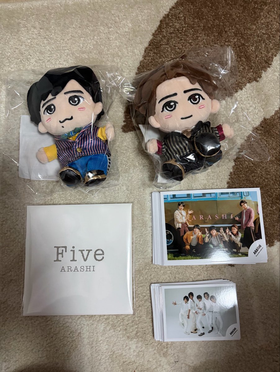 C540Fo's tweet photo. ニノのぬいと大野くんのぬい（母の）とポストカードセットと写真届いた☺️ぬい可愛すぎる☺️ https://t.co/tV6nwwUry2