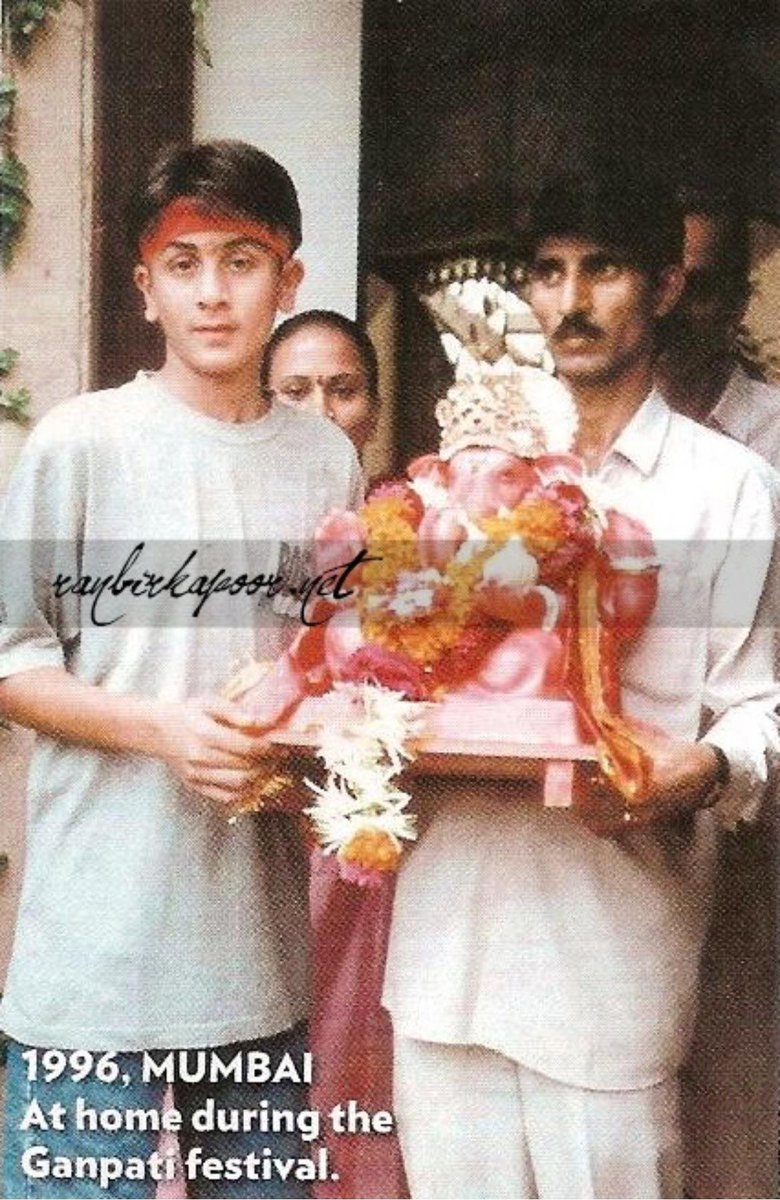 vanshdhingaan's tweet photo. Even after 30 years, the same pandit at RK house ❤️🕉️🙏 https://t.co/FBbF1HcSRB