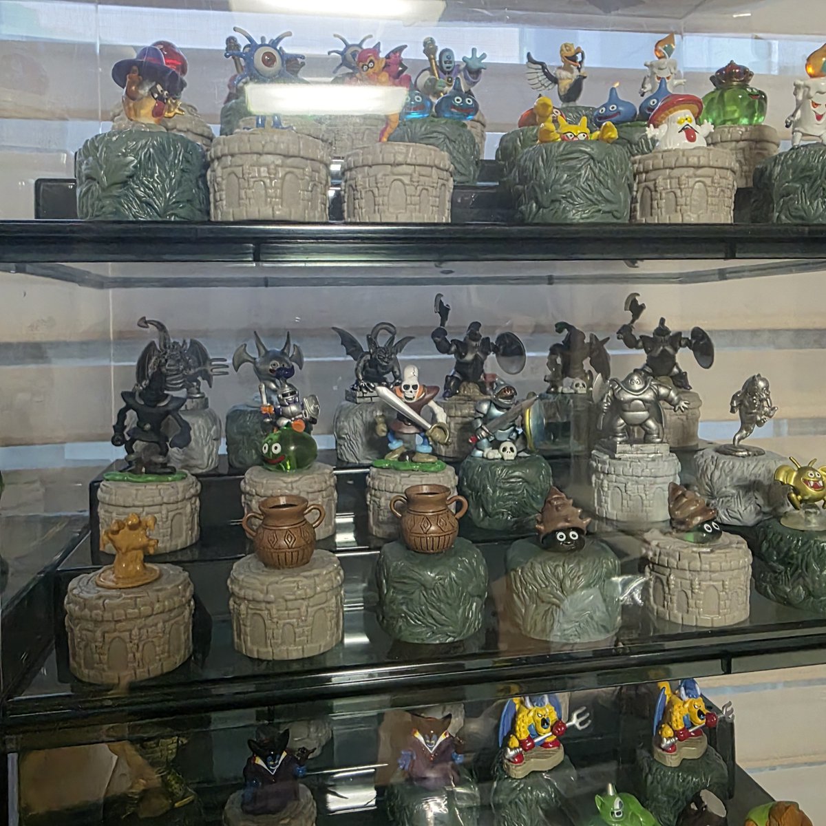Jsks0524's tweet photo. 中古で買ったドラゴンクエストのボトルキャップシリーズだけど、すごく満足してる https://t.co/lHg04LFdvK
