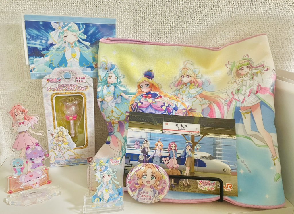 mahonomushi's tweet photo. お土産いっぱいなプリキュア尽くしの1日だった
ポチマシュシュシュ集合アクスタ本当に嬉しい…かわいい… https://t.co/IC3IVZnEPF